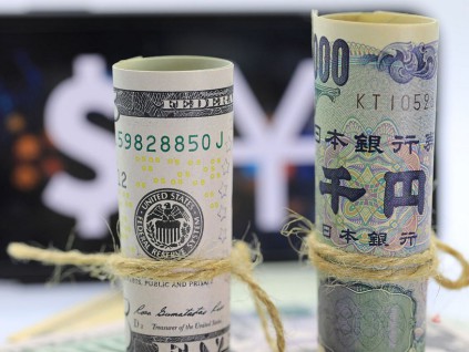 日元对美元汇率 写下37年来新低  外国人才望而却步