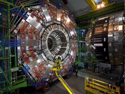 耗时10年完工后领先欧洲 中国将建造全球最大粒子对撞机