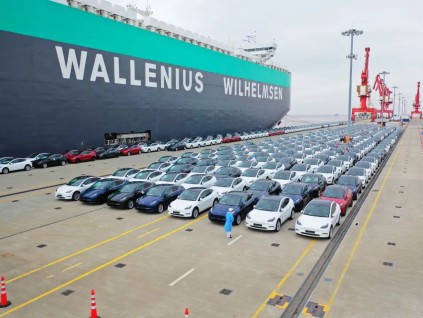无惧关税大军来袭 中国电动汽车挤爆欧洲各大港口